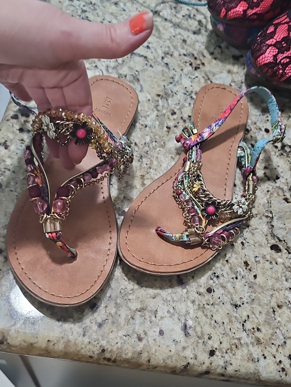Bakers Multicolor Beaded Floral T-Strap Sandals - Tan Footbed Size 7.5 Like New